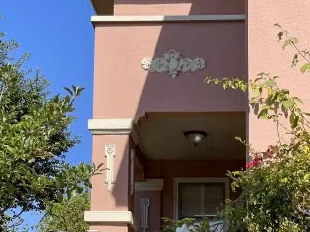 House for rent in Oakland
