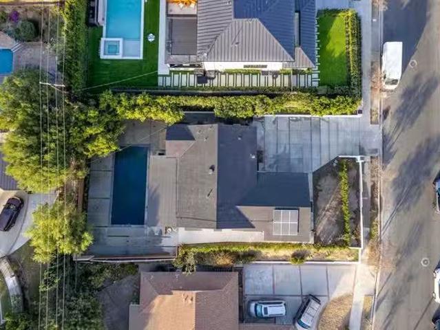 House for sale in Glendale