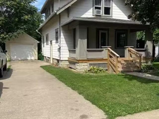 House for rent in Iowa City