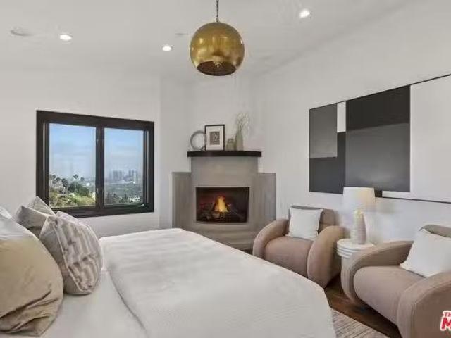 Condo for sale in North Hollywood Condo for sale in North Hollywood