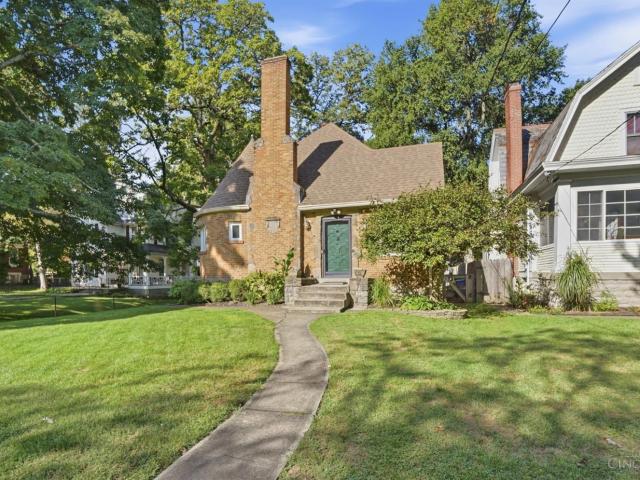 House for sale in Roselawn, Ohio