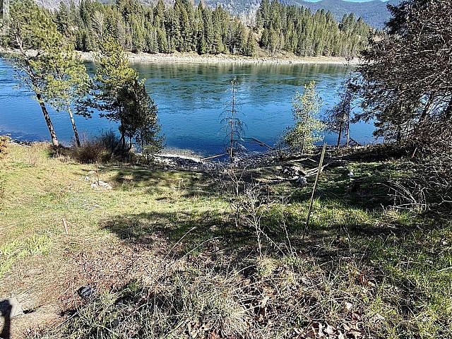 Land for sale in Castlegar, British Columbia