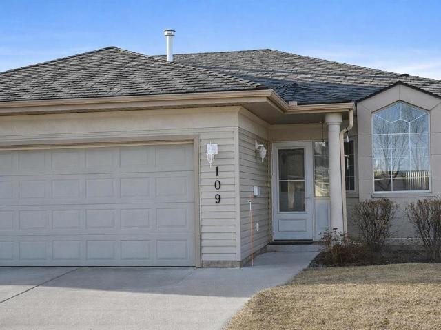 Townhouse for sale in Northwest, Alberta