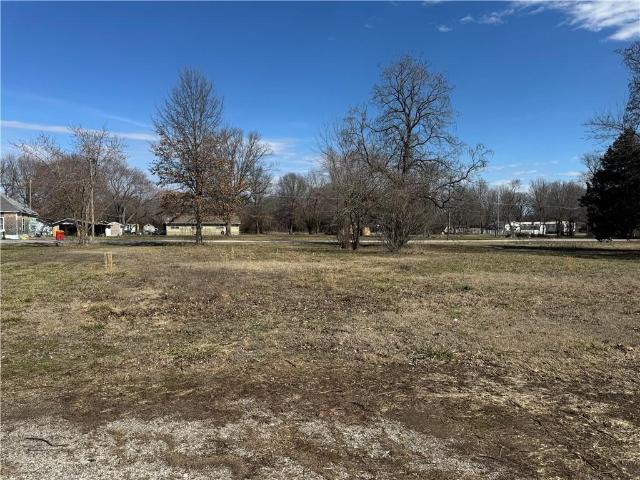 Land for sale in Weir