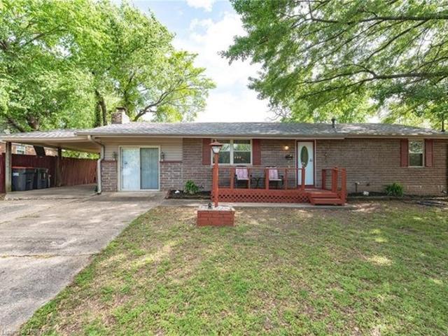 House for sale in Ark