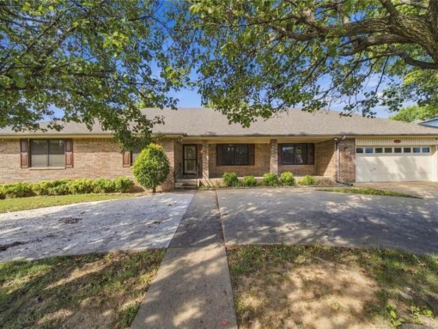 House for sale in Tahlequah;ᏓᎵᏆ, Cherokee County