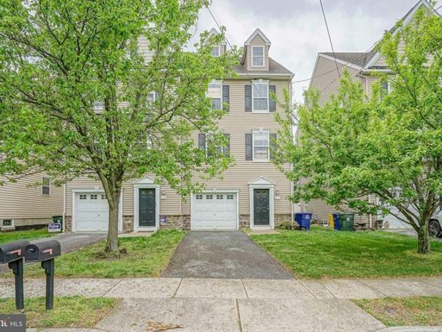 Townhouse for sale in Riverton, New Jersey