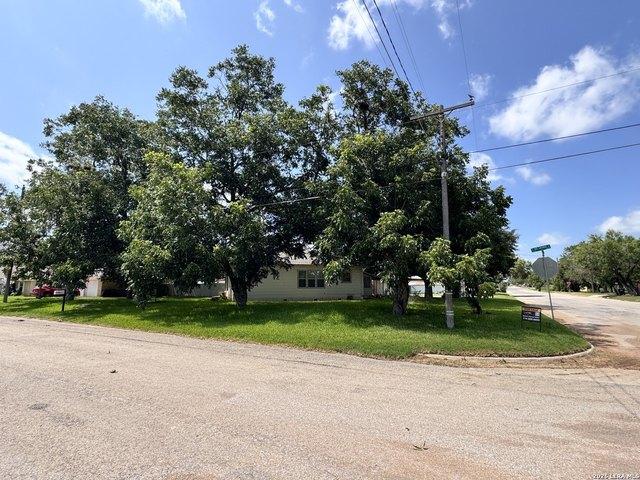House for sale in Pearsall, Texas