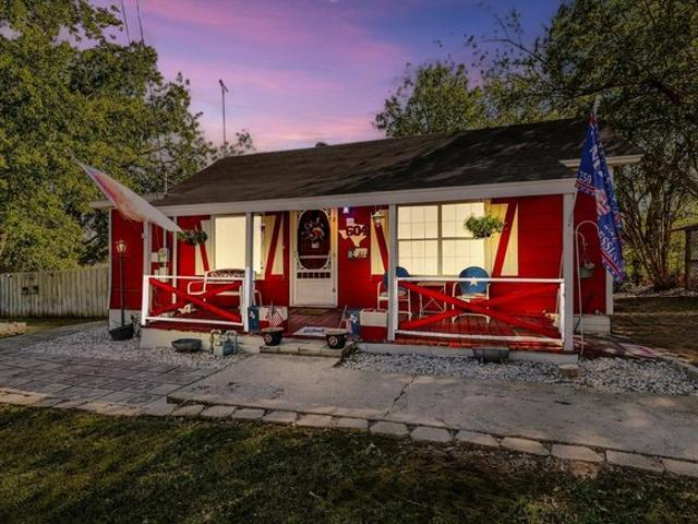 House for sale in Whitesboro, Grayson County