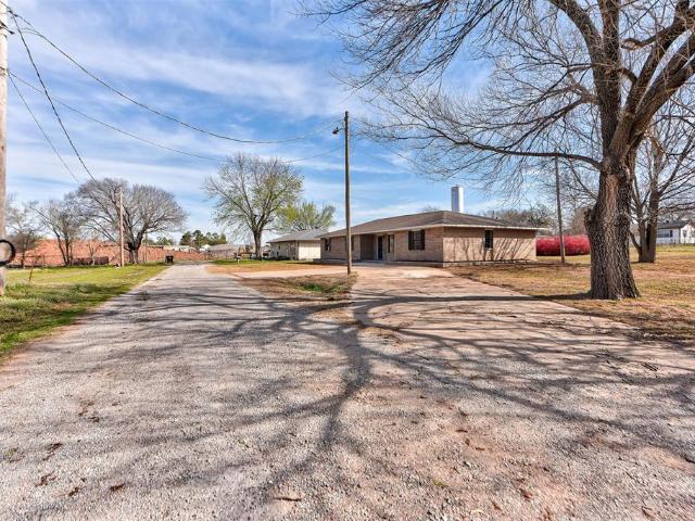 House for sale in Elmore City, Oklahoma