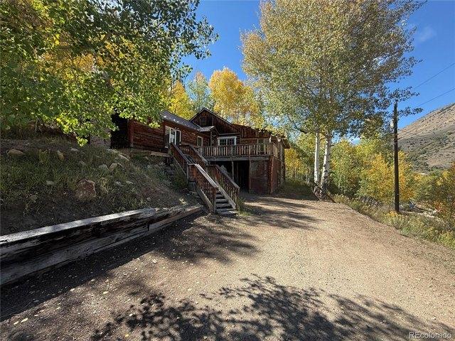House for sale in Hot Sulphur Springs, Colorado