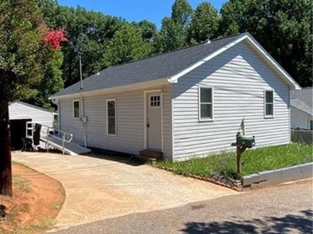 House for sale in Millers Creek, North Carolina