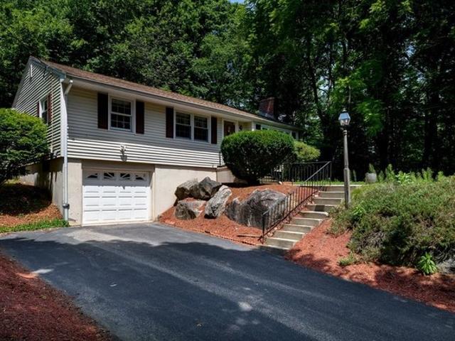 House for sale in Holden, Massachusetts