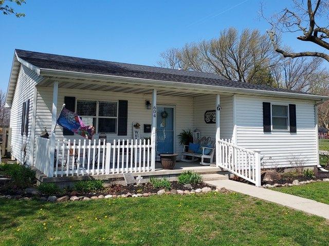 House for sale in Douglas, Illinois