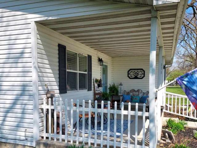 House for sale in Douglas, Illinois