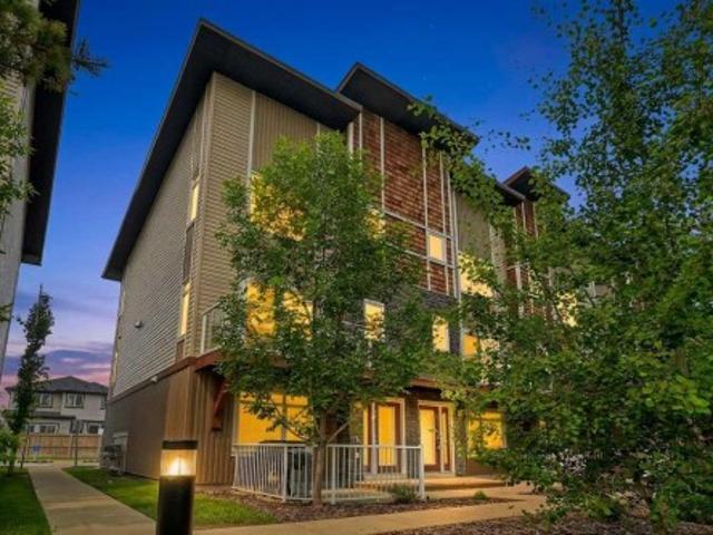 Townhouse for sale in Northwest, Alberta