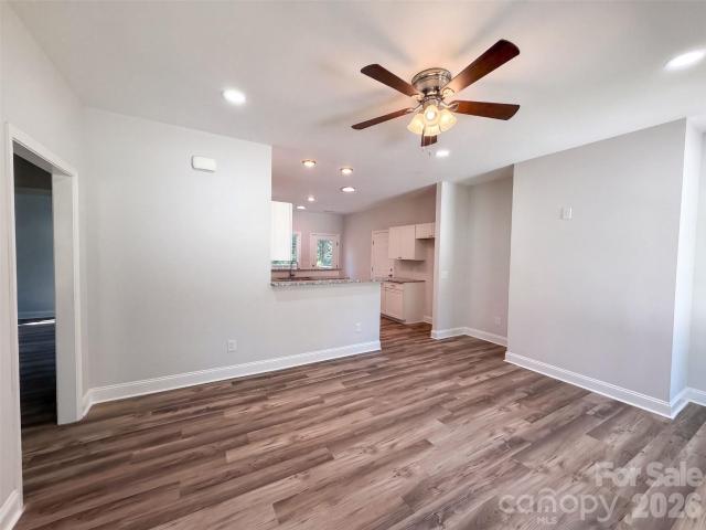 House for sale in Oakland Heights, Statesville