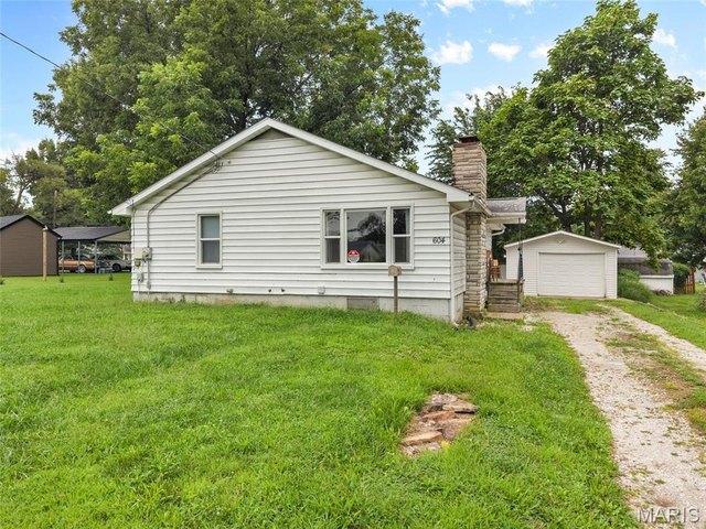 House for sale in Jersey, Illinois