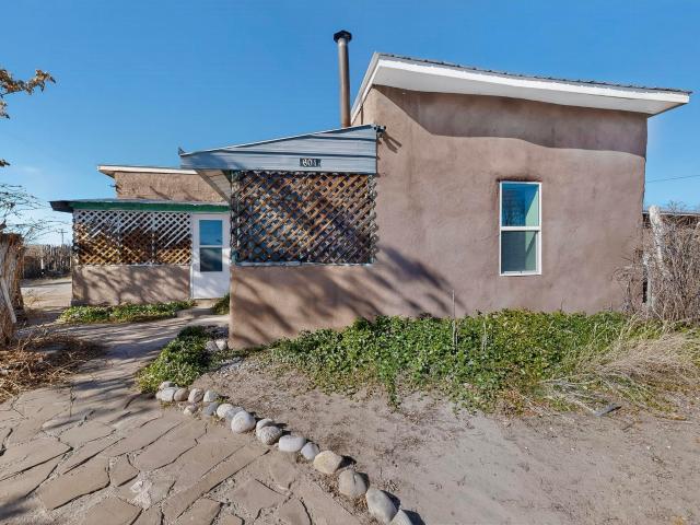 House for sale in Espanola, New Mexico