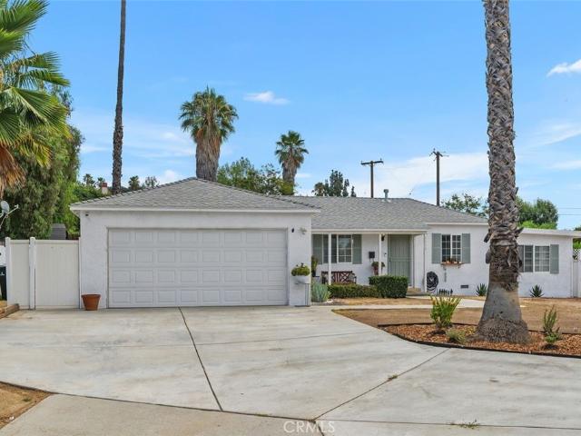 House for sale in Magnolia Center, Riverside