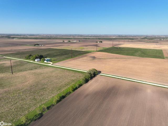 Farm for sale in Fairbank, Iowa