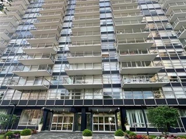 Condo for sale in Hudson, New Jersey