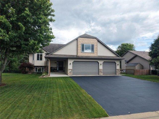 House for sale in Hugo, Minnesota