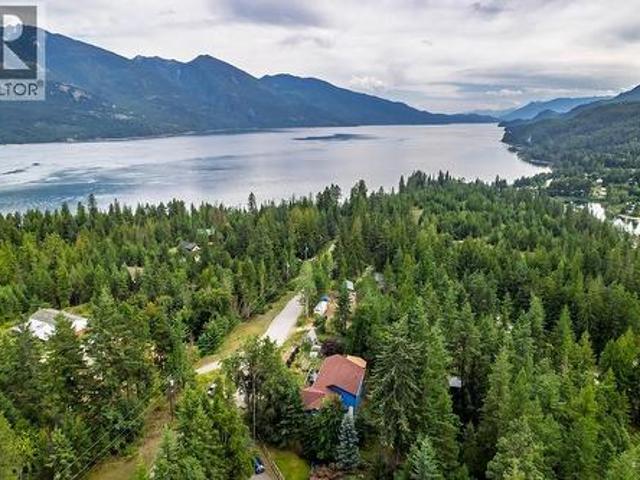 House for sale in Lardeau, British Columbia