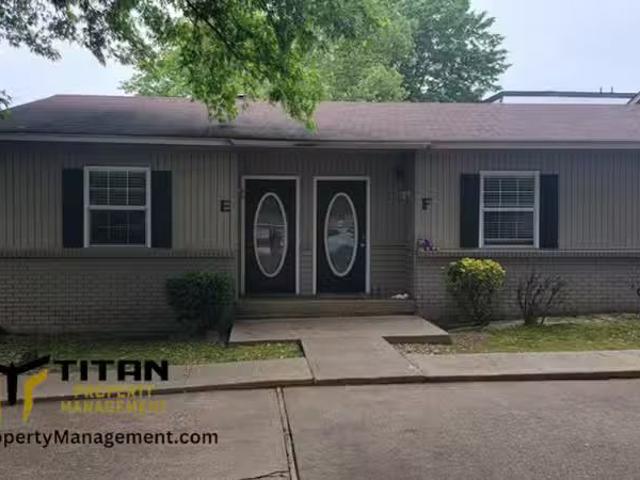 Condo for rent in Benton