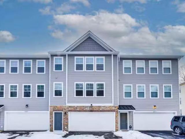 Condo for rent in Greensburg