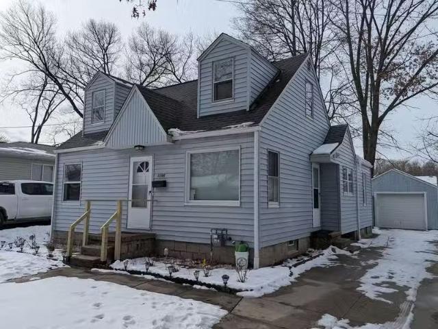 House for rent in Akron