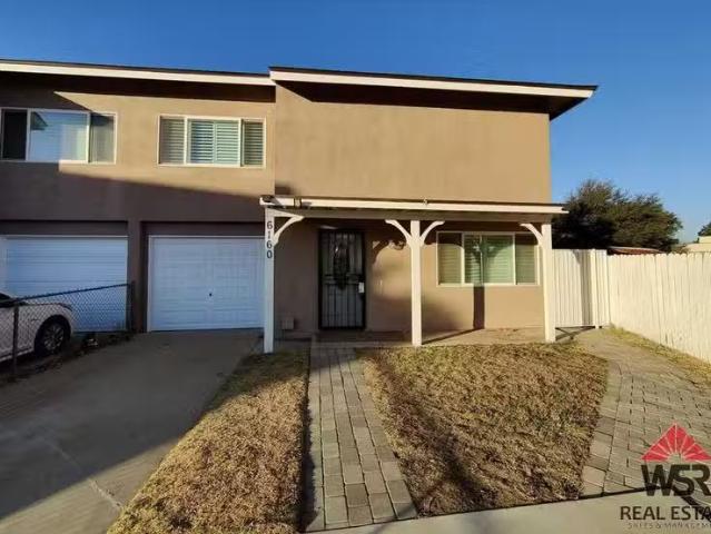 House for rent in Riverside