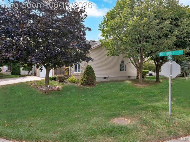 Condo for sale in Grand Blanc, Michigan