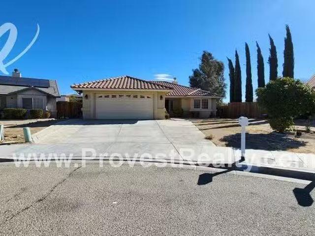 House for rent in Victorville