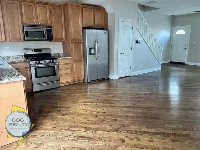 Condo for rent in Melrose Park