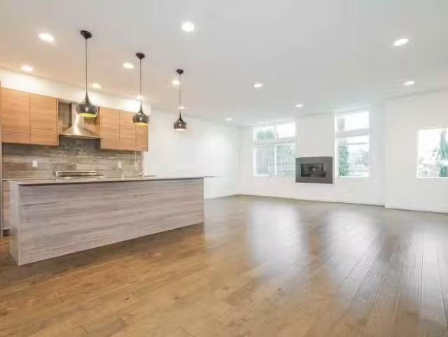 Condo for rent in Seattle