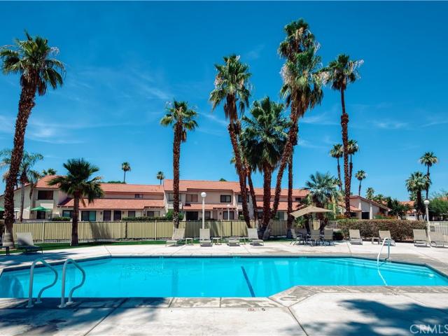 Townhouse for sale in Palm Springs