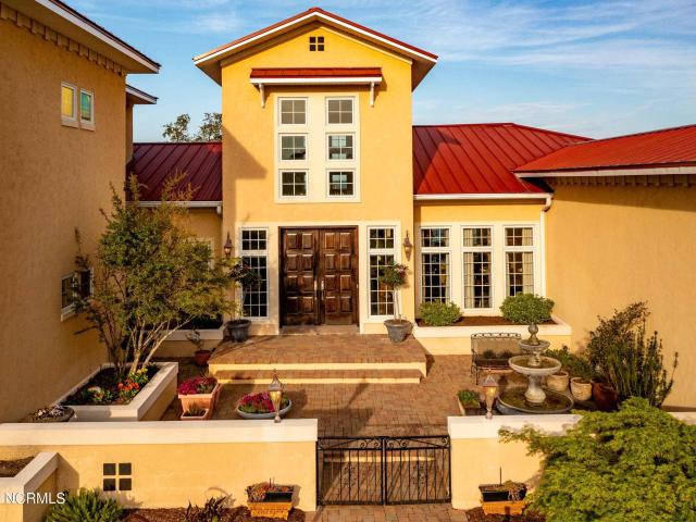 House for sale in Oriental, North Carolina