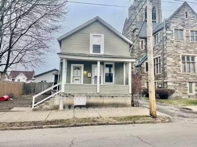 Condo for rent in Monroeville