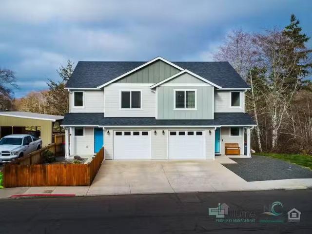 Condo for rent in Astoria