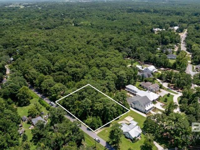 Land for sale in Fairhope, Alabama