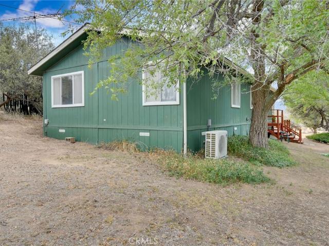House for sale in Anza, California