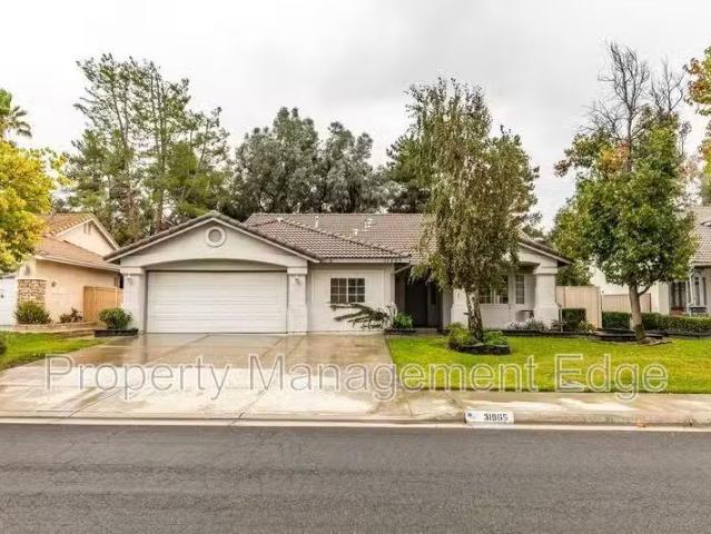 House for rent in Corona