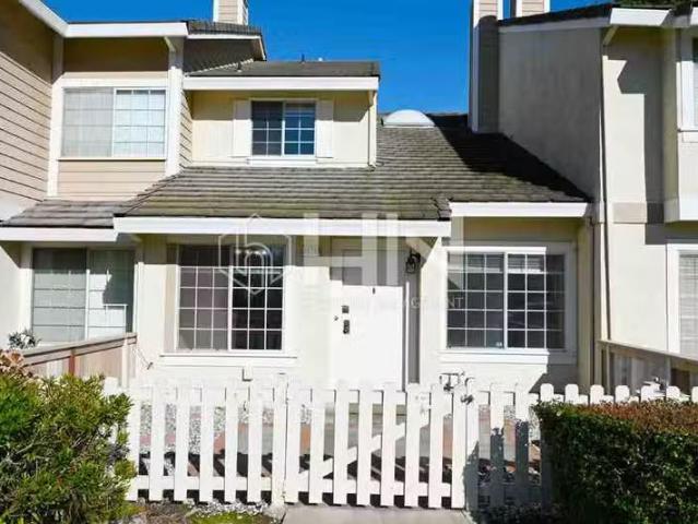 Condo for rent in Fremont