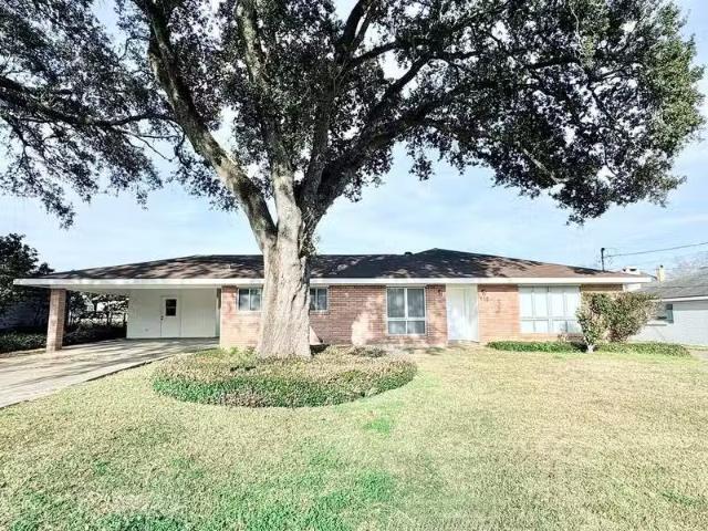 House for rent in Lafayette