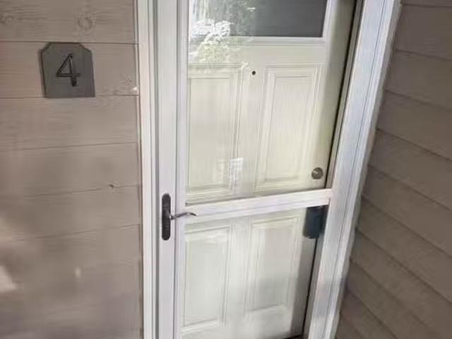 Condo for rent in Kirkland