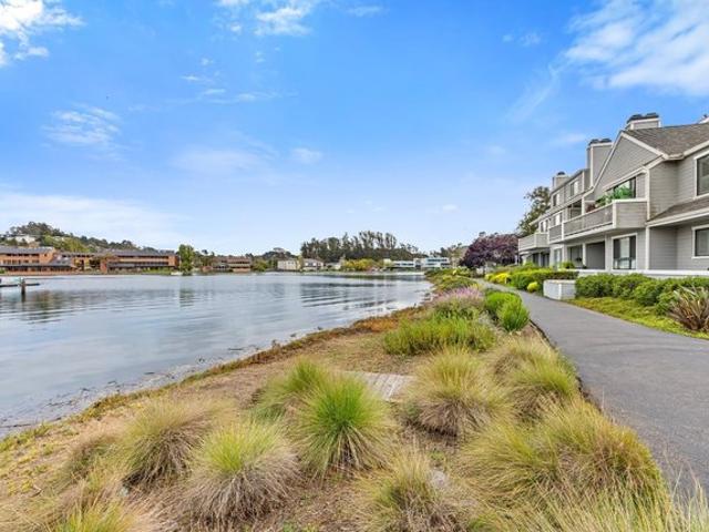 Condo for sale in Mill Valley, California