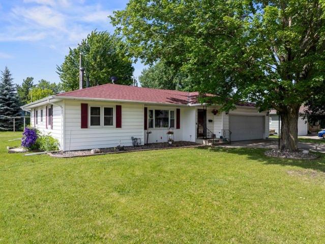 House for sale in Steele, Minnesota