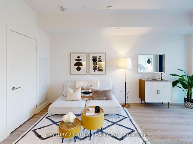Condo for sale in Eglinton—Lawrence, Toronto