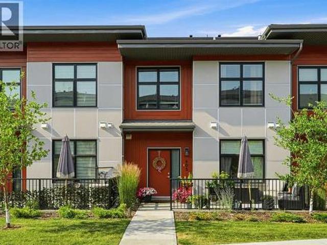 Townhouse for sale in Northwest, Alberta